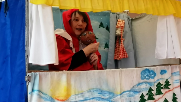 Divadlo"Masopustní koblížek"